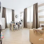 Apartment Ferry Port 1 Min, 1br, Ac, Wifi, By Tilo Genua