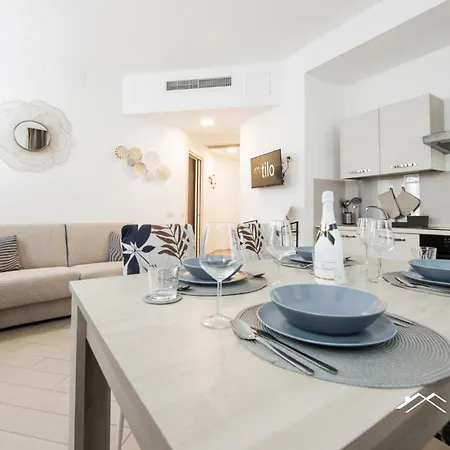 Ferry 1m| 1br| A/c| Wifi By Tilo * ג'נובה