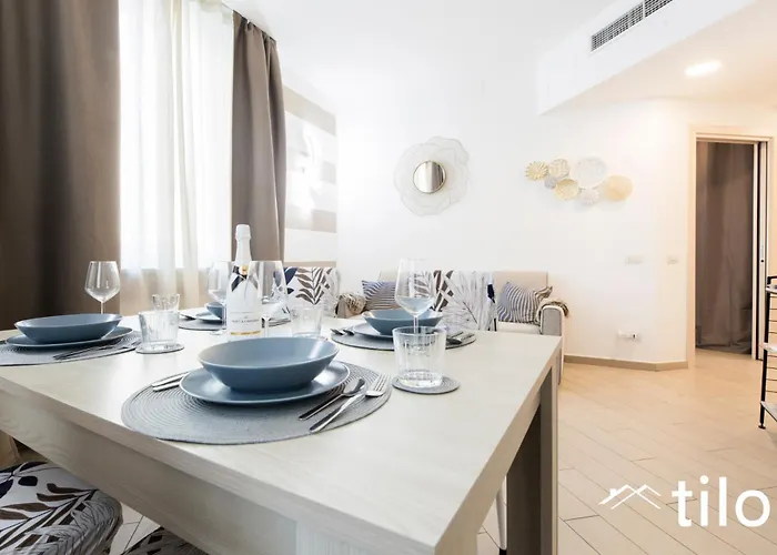 Ferry Port 1 Min, Central 1Br, Ac, Wifi, By Tilo ジェノヴァ