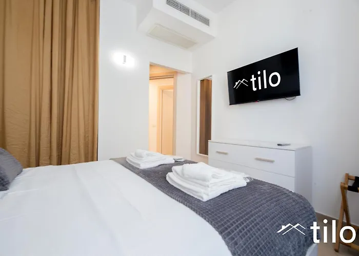 Ferry Port 1 Min, Central 1Br, Ac, Wifi, By Tilo