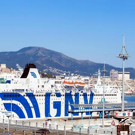 Ferry Port 1 Min, 1br, Ac, Wifi, By Tilo Genova